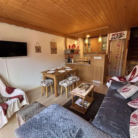 3 Pieces, 6 Pers, Proche Pistes, Parking - Fr-1-180-365 Apartmán *